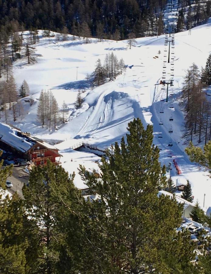 Hotel Piccolo Chalet Claviere Exterior foto